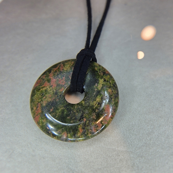 Handmade Unakite Gemstone Pendant Necklace - Picture 2 of 4